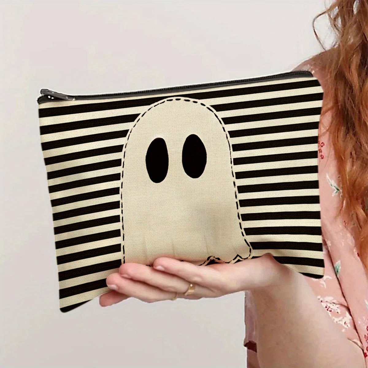 Un sac de maquillage à motif f - Women Bags White avis et prix